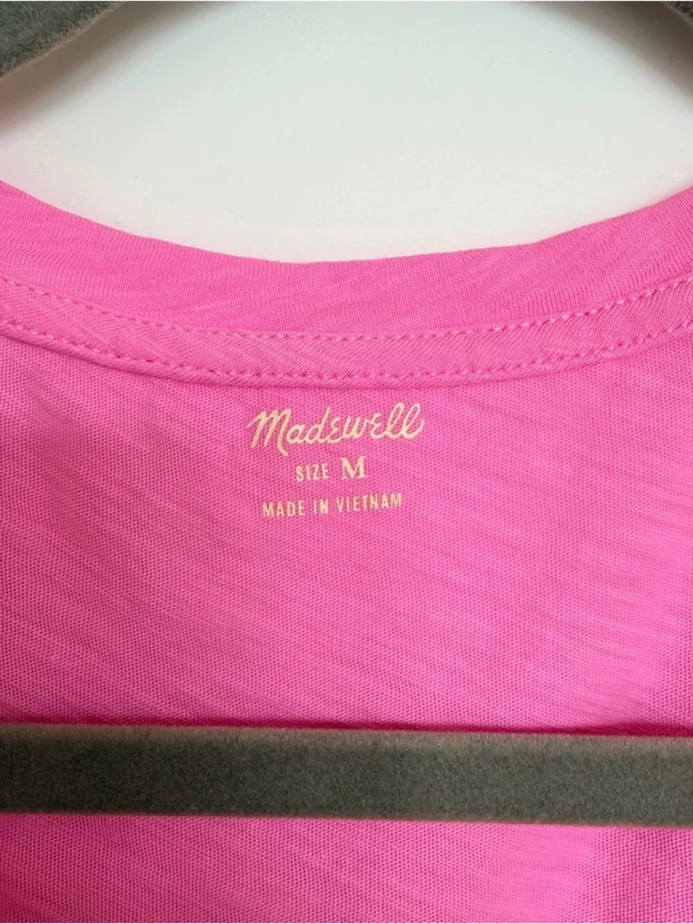 Madewell V-Neck Pocket Tank, Medium - Picture 3 of 3